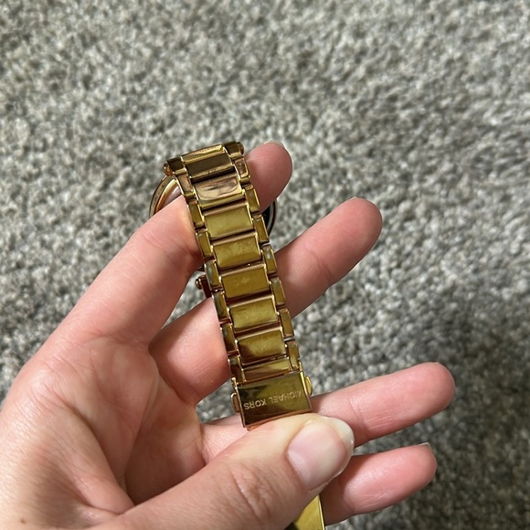 Michael Kors Watch - Picture 4 of 4